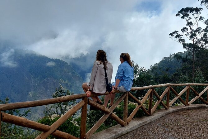 4 Hours Adventure Jeep Tour in Central Madeira Portugal - Miradouro da Boca dos Namorados: Flora Talk and Time for Refreshments