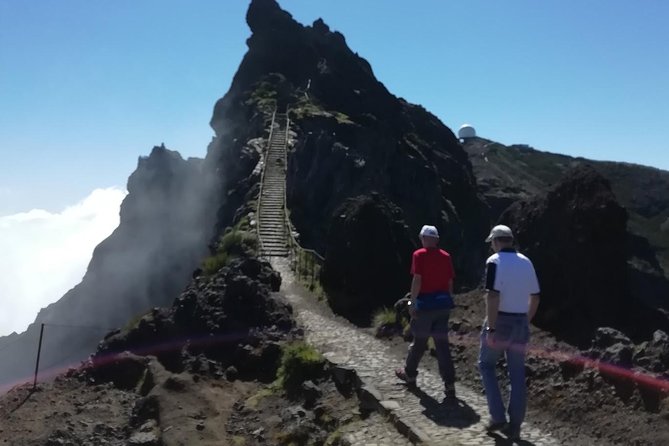 Achadas Teixeira- Pico Ruivo -& Pico pedras/Queimadas forest walk - Guides make the difference: Maria, Elton, and Sandra on the trail