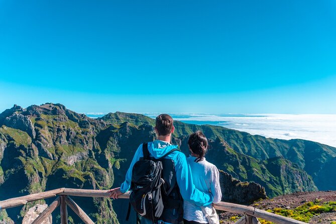 Arieiro Peak, Santana & Ponta São Lourenço in Open Roof 4X4 Tour - Stop 4: Porto da Cruz, Coastal Break Before the Wild Peninsula