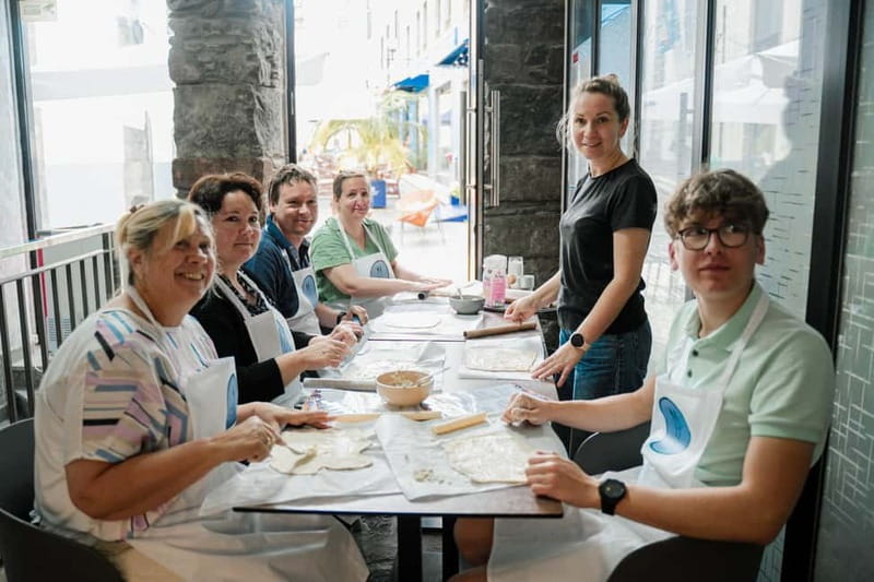 Between Sweet Traditions: pastel de nata workshop in Madeira - Tasting time: wine, tea, and the moment you bite in