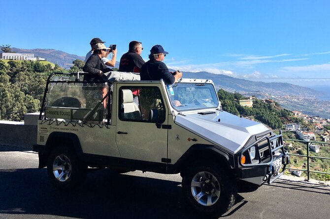 CABO GIRÃO (Half Day tour/3h) / Private Classic Car (4L). - Camara de Lobos: Fishing Village Energy and Poncha Time