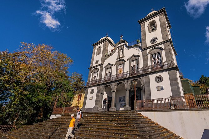 Curral das Freiras e Monte - Valley of the Nuns, Curral das Freiras at a human scale