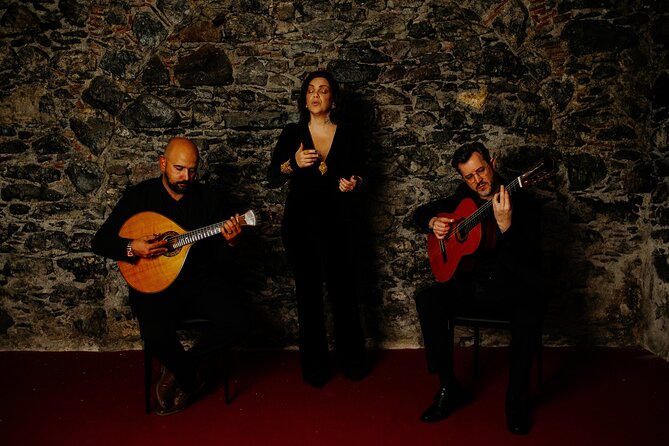 Fado Show with Wine and History in Madeira - A 50-minute Fado show in Funchal, built for your evening