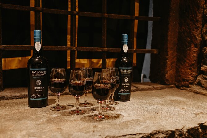 Fado Show with Wine and History in Madeira - The performance quality, based on what people praise most