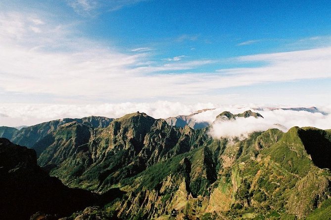 Full Day East Madeira - Pico do Ariero, Ribeiro Frio, Santana - Pico do Arieiro: Clouds, Crags, and Quick Photo Chances