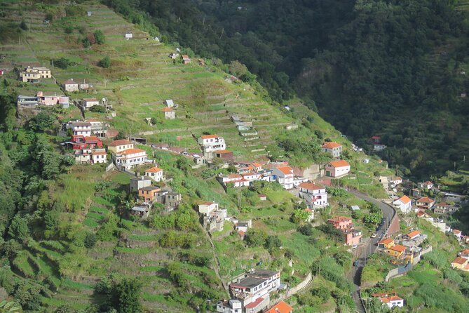 Full Day Guided Tour in Madeira Islands - Porto da Cruz and Eagle’s Rock: Cliffs, Promenade Time, and Optional Hiking