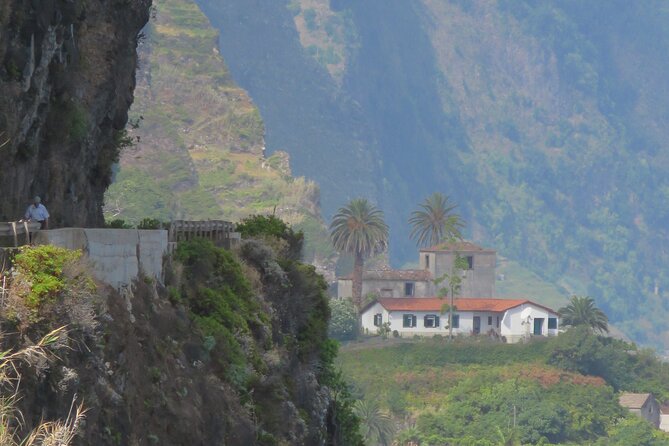 Full Day Santana Wonders and Northeast 4WD Experience - Fortim do Faial: a viewpoint past used for prayer and protection