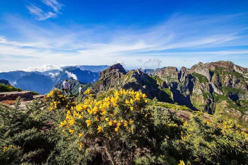 Funchal: 4x4 Jeep Trip to the East and Northeast of Madeira - Pico do Arieiro: the altitude moment, plus time to breathe