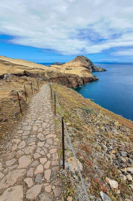 Funchal: Caniçal Ponta São Lourenco Hiking Transfer - The End Point: Cafe Breaks, Optional Spurs, and Sea Time