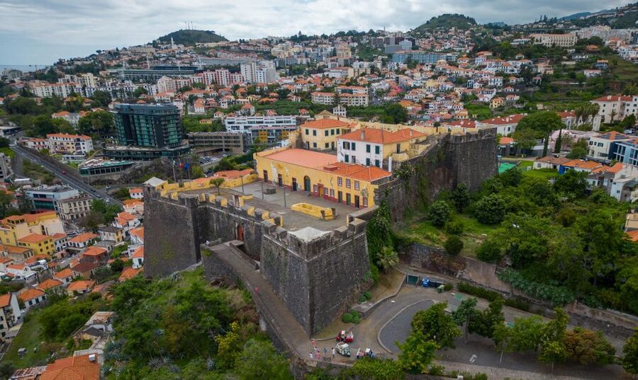 Funchal City Tour (1h30) - The route, stop-by-stop: forts, old town corners, and sea views