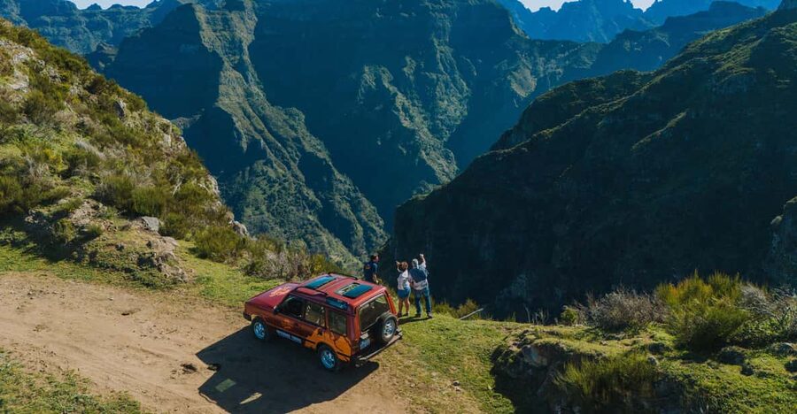 Funchal: Craft Your Adventure, private Jeep Tour w/ pick-up - The main driving loop: photo stops, sightseeing, and free time