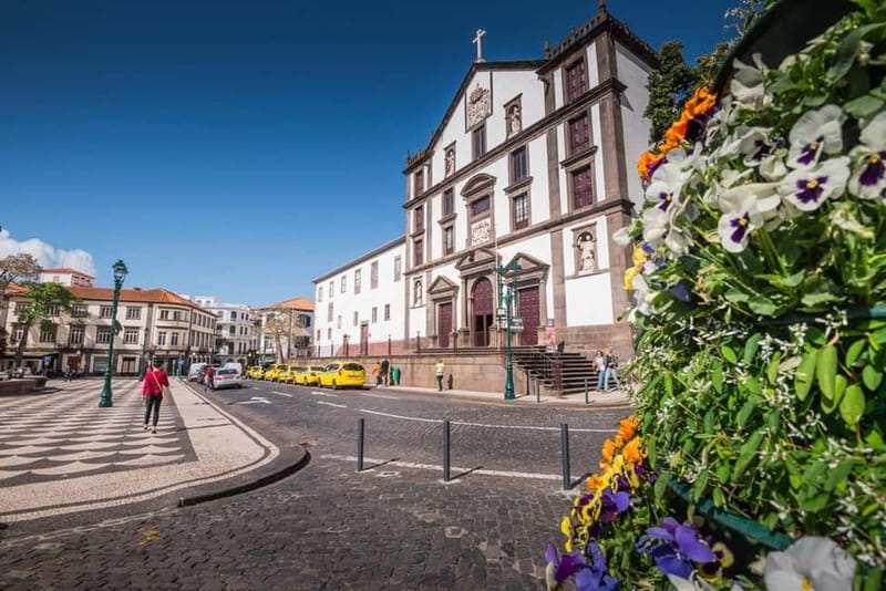 Funchal: Guided Walking Tour with Tastings - Why the sweet factory at Fábrica de Santo António feels different