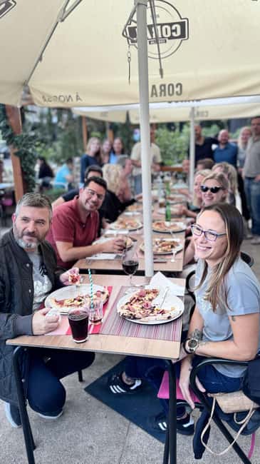 Funchal: Hands On Pizza Making Class - Launching into a 400°C oven, and why timing is everything