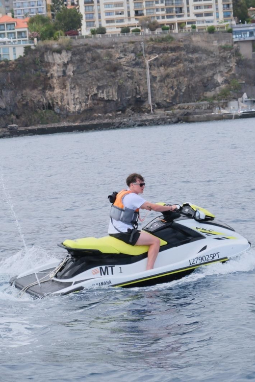 Funchal: Jet Ski Circuit - What happens once you check in