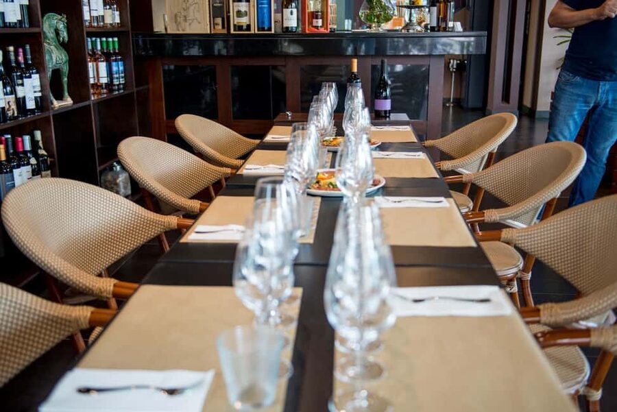 Funchal: Madeira Wine Tasting with Sommelier - Madeira 10-year wines at the Garden Grill, Funchal