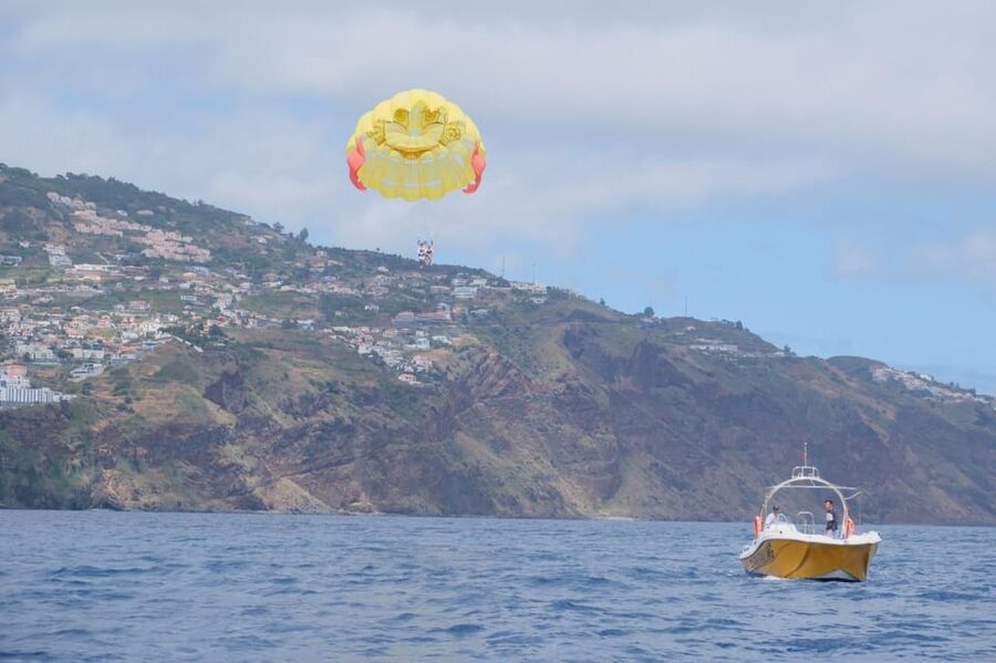 Funchal: Parasailing Tour on the Coast of Madeira Island - The wind reality: when parasailing changes to jet skiing