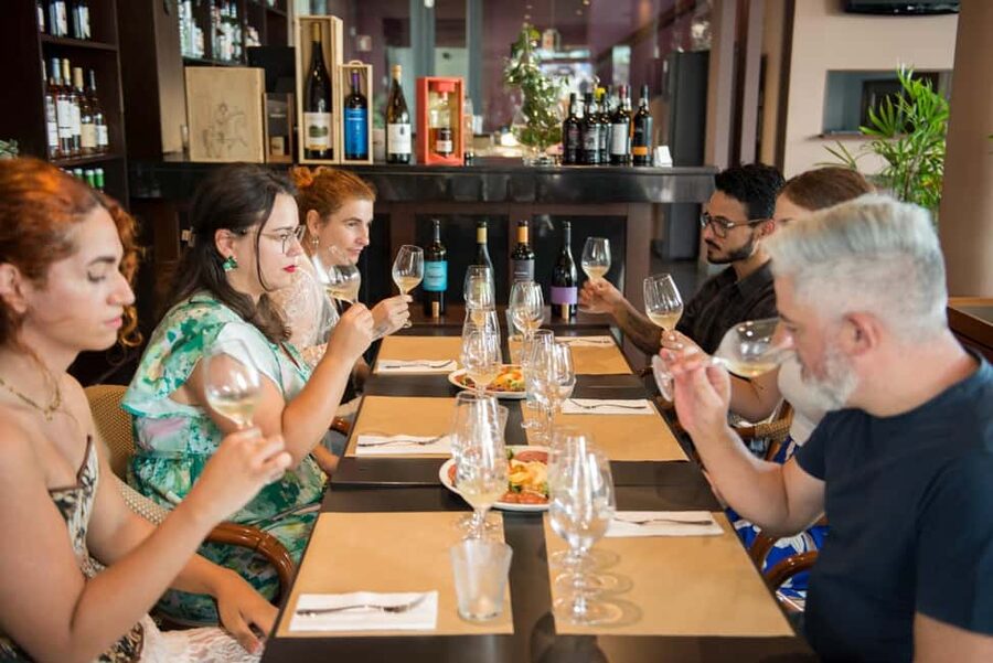 Funchal: Portuguese Wine Tasting with Sommelier - The sommelier experience, why it makes the tasting stick