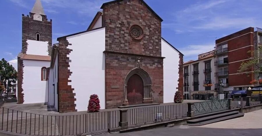 Funchal : Private Custom Tour with a Local Guide - Starting in the market, getting your bearings the smart way