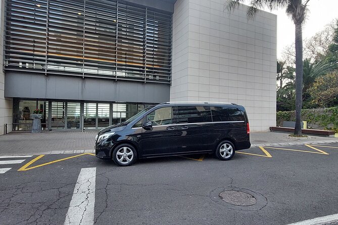 Funchal Private Transfer – Executive Class - Meet and Greet at Madeira International Airport, with Flight Tracking