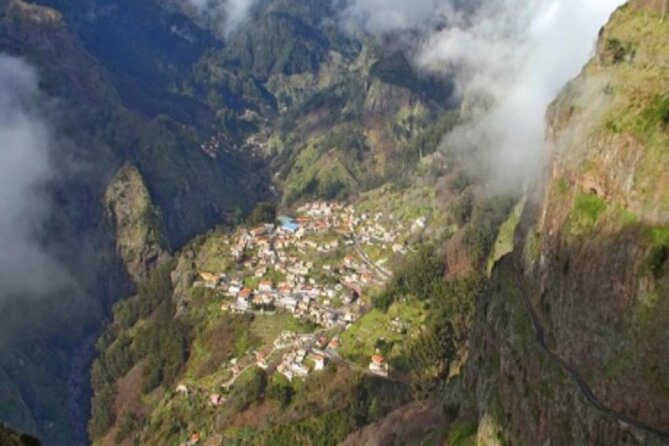 Funchal Shore Excursion:Private Stunning and scenic Nuns Valley Tour - Eira do Serrado and Curral das Freiras: where the valley steals the show