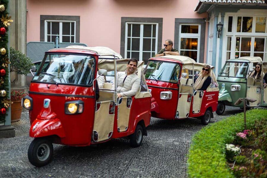 Funchal: Tuk Tuk Tour to the Most Breathtaking Viewpoints - Miradouro do Pinaculo: walk a little, then enjoy the sweep