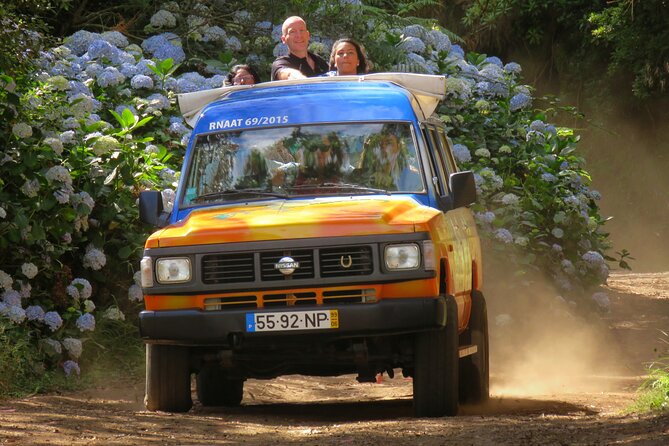 Local Farmers Market and 4WD Experience from Funchal - Garajau, Miradouro do Cristo Rei, and the Christ the King View
