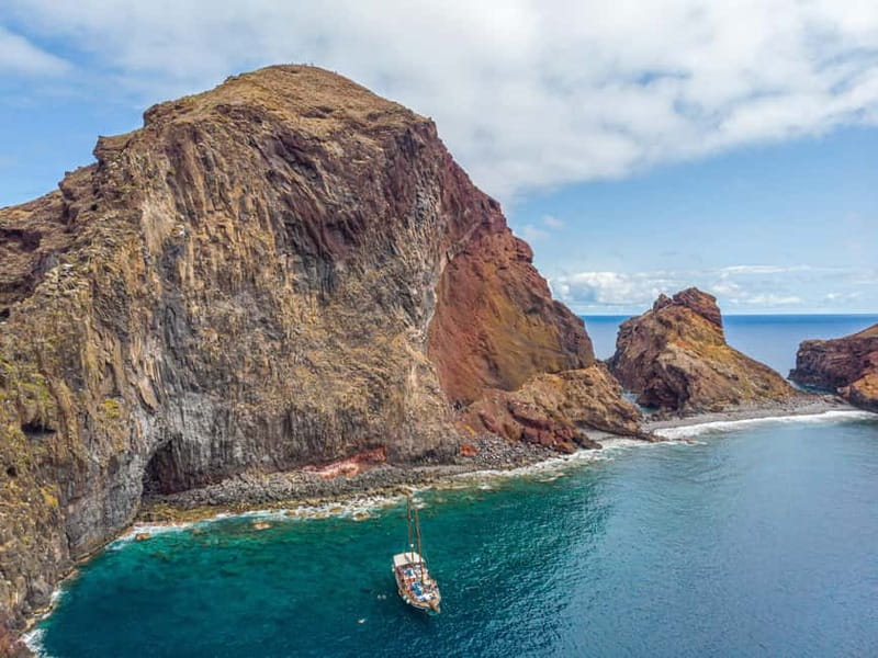 Madeira : 5 hour East Coast boat excursion - What this 5-hour east coast route really delivers