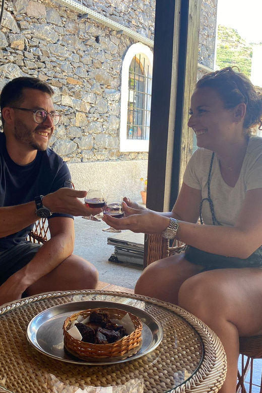 Madeira: Distilleries - Stop 2: Traditional Engenho distillery, now museum style