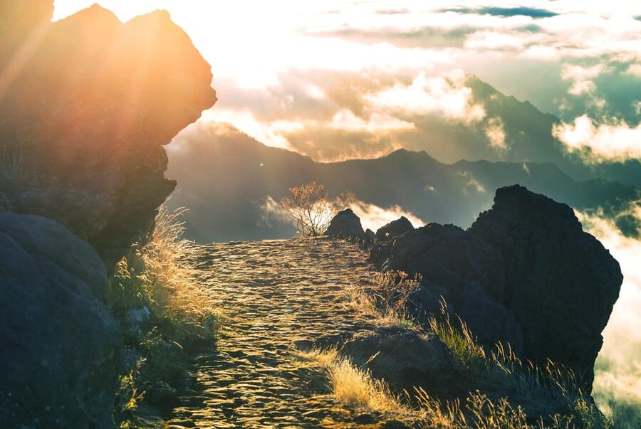 Madeira: Heavenly Sunset Pico do Arieiro with Snacks & Wine - Pico do Arieiro Sunset: The Whole Reason You Go