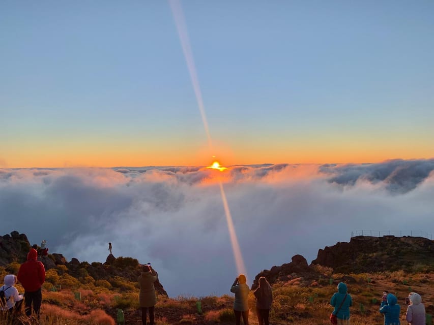 Madeira: Heavenly Sunset Pico do Arieiro with Snacks & Wine - The Mountain Picnic: Snacks, Beer or Wine, and a Real Break