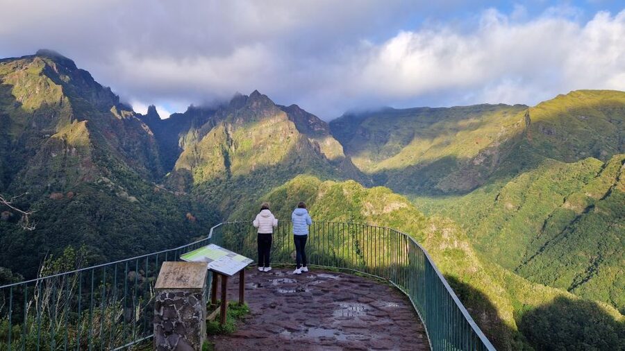 Madeira in one day: Funchal & Eastern Highlights - Machico: coffee, a cocktail moment, and a change in scenery