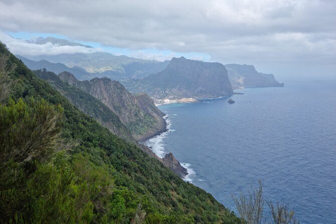 Madeira Porto da Cruz to Machico Self Hiking Tour with Transfer - The Structure: Guided Setup, Then Self-Guided Walking