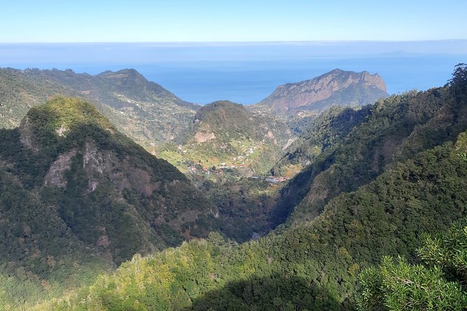 Madeira: Private 1.5-Kilometer Levada dos Balcões Hike PR11 - From Pickup to Ribeiro Frio, the Day Starts Easy