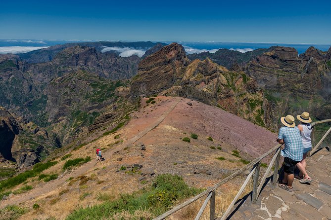 Madeira s highest Peaks - Pico do Arieiro: The Big-View Start That Sets the Tone