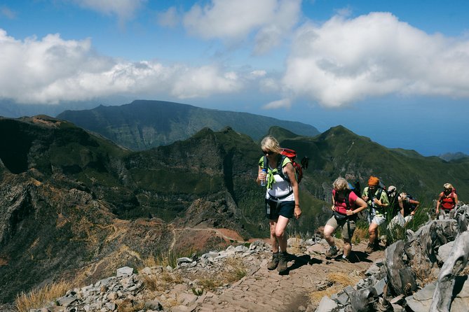 Madeira s highest Peaks - Ninho da Manta and the Valley Views That Make the Climb Worth It