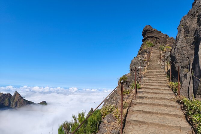 Madeira Sunset at Pico do Arieiro and PR1 Stairway To Heaven - The second Pico stop for sunset: your best color chances