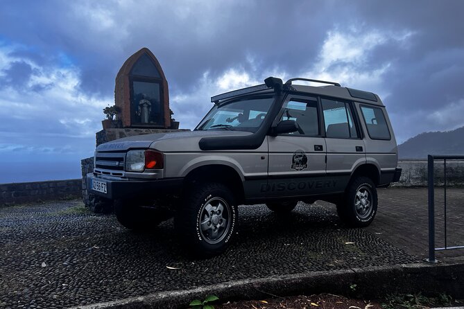 Madeira surprise tour 4x4 - Cabo Girão: a viewpoint stop built for vertical drama