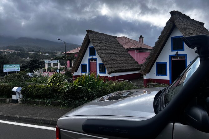 Madeira surprise tour 4x4 - Câmara de Lobos: start with a classic Madeira harbor view