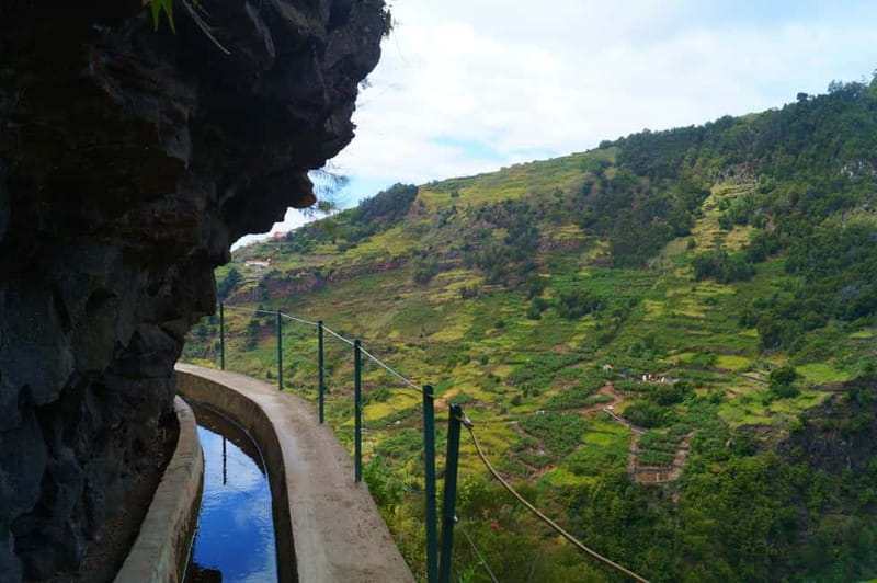 Madeira: Wet your hair in the amazing Levada Nova / Moinhos - How the guide support makes or breaks levada days
