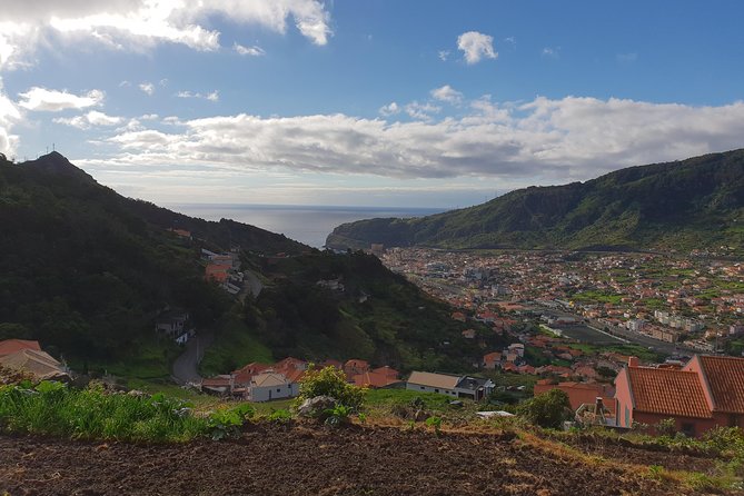Maroços - Mimosa Valley - The actual walk: levadas, old aqueducts, and an easy pace