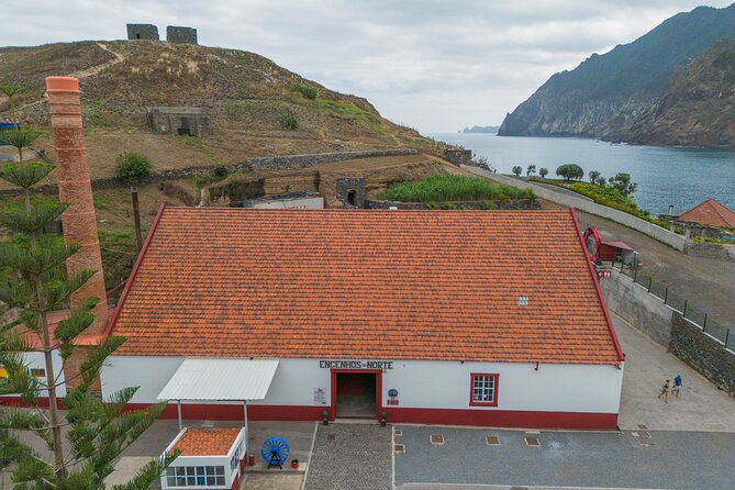 Pico do Areeiro and Balconies Tour East - Porto da Cruz and Engenho do Norte rum production
