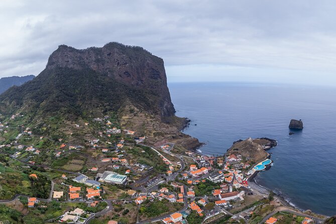 Pico do Areeiro and Balconies Tour East - Ponta de São Lourenço: cliffs and the Atlantic show