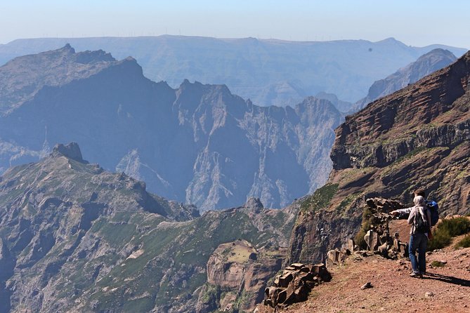 Pico do Areeiro to Pico Ruivo (PR 1) - Hiking Tour in Madeira - Why Pico do Areeiro to Pico Ruivo PR1 feels different