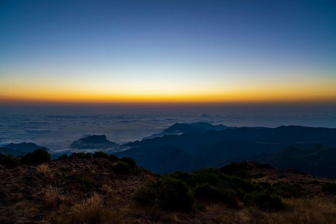 Pico do Arieiro Sunrise Tour with Local Breakfast from Funchal - Who should book this Pico do Arieiro sunrise tour