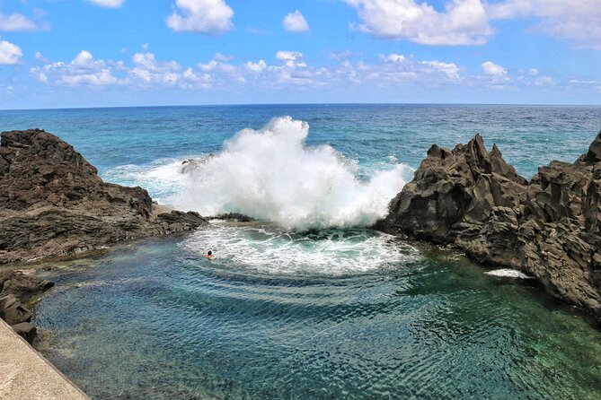 Porto Moniz 4WD Jeep Full Day Tour - How the day is paced: quick photo stops, real time at the pools