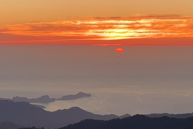 PR1 Sunrise Pico do Arieiro Self-Guided Hiking Transfer - PR1 and Stairway to Heaven: where the famous steps show their personality
