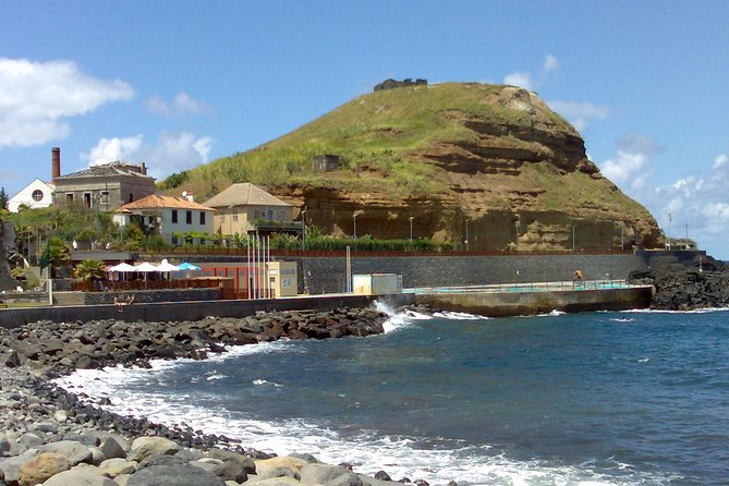 Private - Balcões Walk & A-Framed Houses Tour - Stop 7: Pico do Facho, Machico’s Landing Stories, and the Pirate Beacon