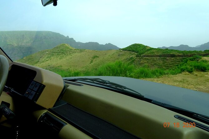 Private Full Day Off-Road Tour in Madeira - Porto Moniz Natural Swimming Pools: lunch plus a real swim