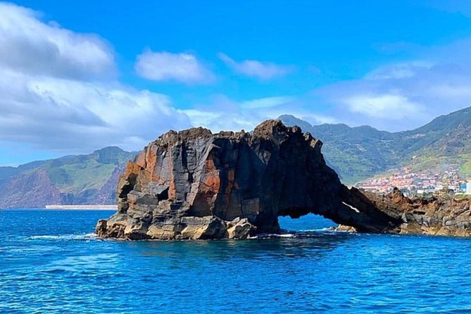 Private Ponta São Lourenço Walk and Boat Return - The boat return on the way back, and how to handle weather