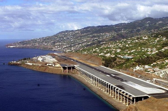 Private Service Airport Transfer - Punctual, safe, friendly, and easy to recognize